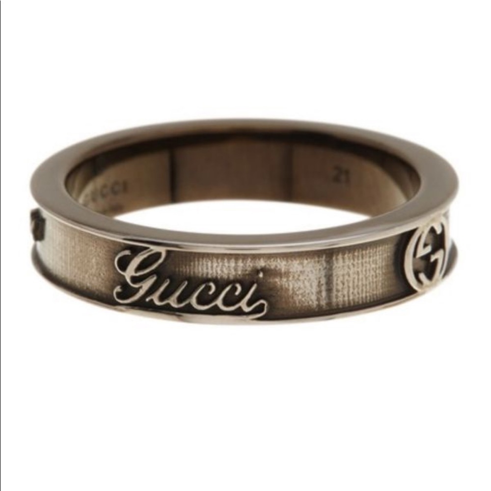Gucci ring